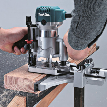 Affleureuse-défonceuse Makita Multifonctions - Ø 8mm - 710 Watts - pince diamètre 6 / 8mm | RT0700CX3J