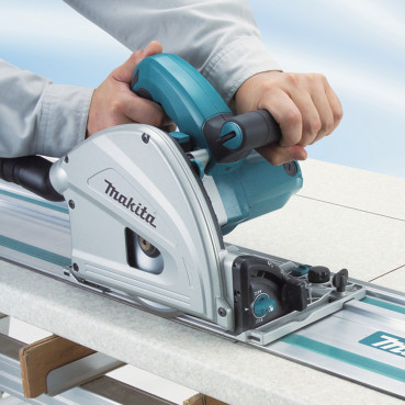 Scie plongeante Makita 1 300 Watts - Ø 165mm - 1300 Watts | SP6000J