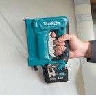 Image du produit : Agrafeuse Makita CXT 12 Volts Lithium (Li-Ion) - 7 / 10mm - (Produit seul) - largeur 10mm - jauge 0.5 x 0.7 Ga - capacité du magasin 150 | ST113DZ