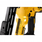 Image du produit : Agrafeuse Dewalt pour clôture - XR - sans fil - 18 Volts - 5Ah li-ion - 2 batteries Dewalt - coffret | DCFS950P2-QW