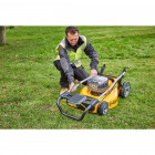 Image du produit : Tondeuse Dewalt double batterie - XR - sans fil - 18 Volts - brushless (sans batterie) | DCMW564N-XJ