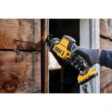 Scie sabre Dewalt compacte - XR - sans fil - 12 Volts - brushless - 2 batteries Dewalt 2Ah | DCS312D2-QW