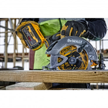 Scie circulaire Dewalt - XR - sans fil - Flexvolt 54 Volts - 190mm - sans batterie ni chargeur | DCS578NT-XJ