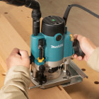 Image du produit : Défonceuse Makita 1 100 Watts - 6 / 6,35 / 8mm - 1100 Watts - capacité de plongée 0 - 57mm - pince diamètre 8mm - poids 3,3kg | RP1111CJ