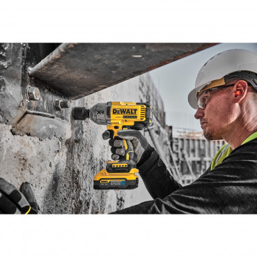 Boulonneuse Dewalt 1/2” - XR - sans fil - 18 Volts - 5Ah li-ion brushless 1396 nm – jonc de sécurité - powerstack | DCF900H2T-QW