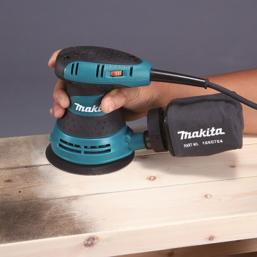 Ponceuse excentrique Makita Ø 125mm - 300 Watts - | BO5031J