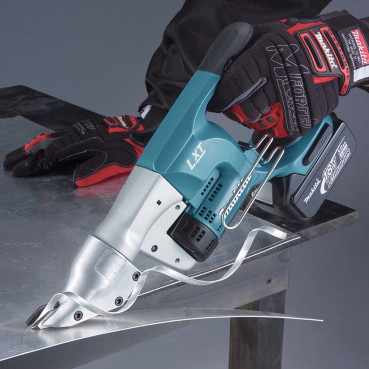 Cisaille métal LXT 18 Volts - sans fil Lithium (Li-Ion) - (Produit seul) Makita | DJS130Z