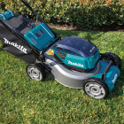 Image du produit : Tondeuse Makita auto-tractée LXT 36 Volts 2 x 18 Volts - sans fil Lithium (Li-Ion) - 46cm - (Produit seul) - diamètre lame 46cm - hauteur tonte 20 à 100mm - surface tonte 1900-1400m² | DLM462Z