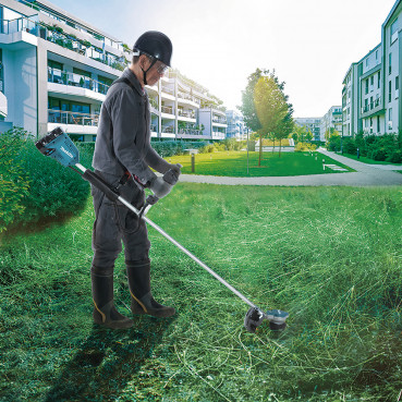 Coupe-herbe rotofil LXT 36 Volts 2 x 18 Volts - sans fil Lithium (Li-Ion) - (Produit seul) - diamètre du fil 2 - 2,4mm - filetage M10 x 1,25 LH - 550 Watts Makita | DUR368AZ